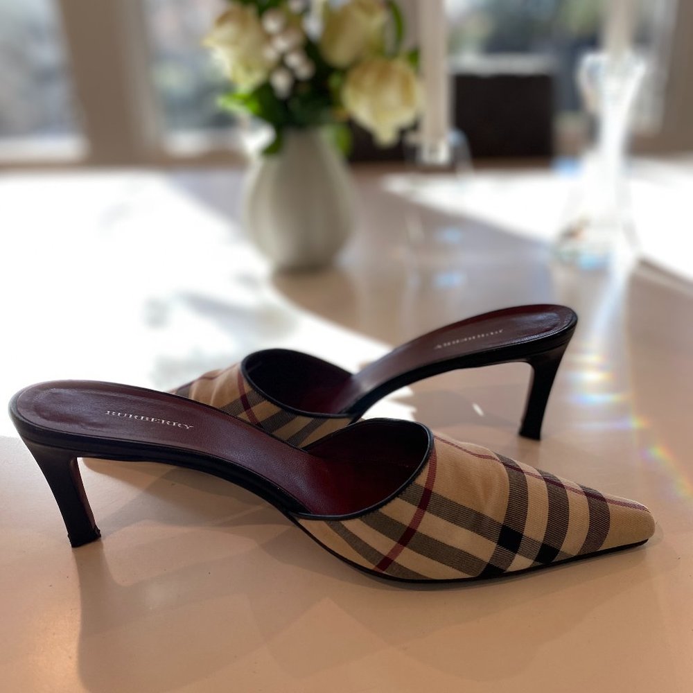 BURBERRY Nova Check Pointed Toe Mules